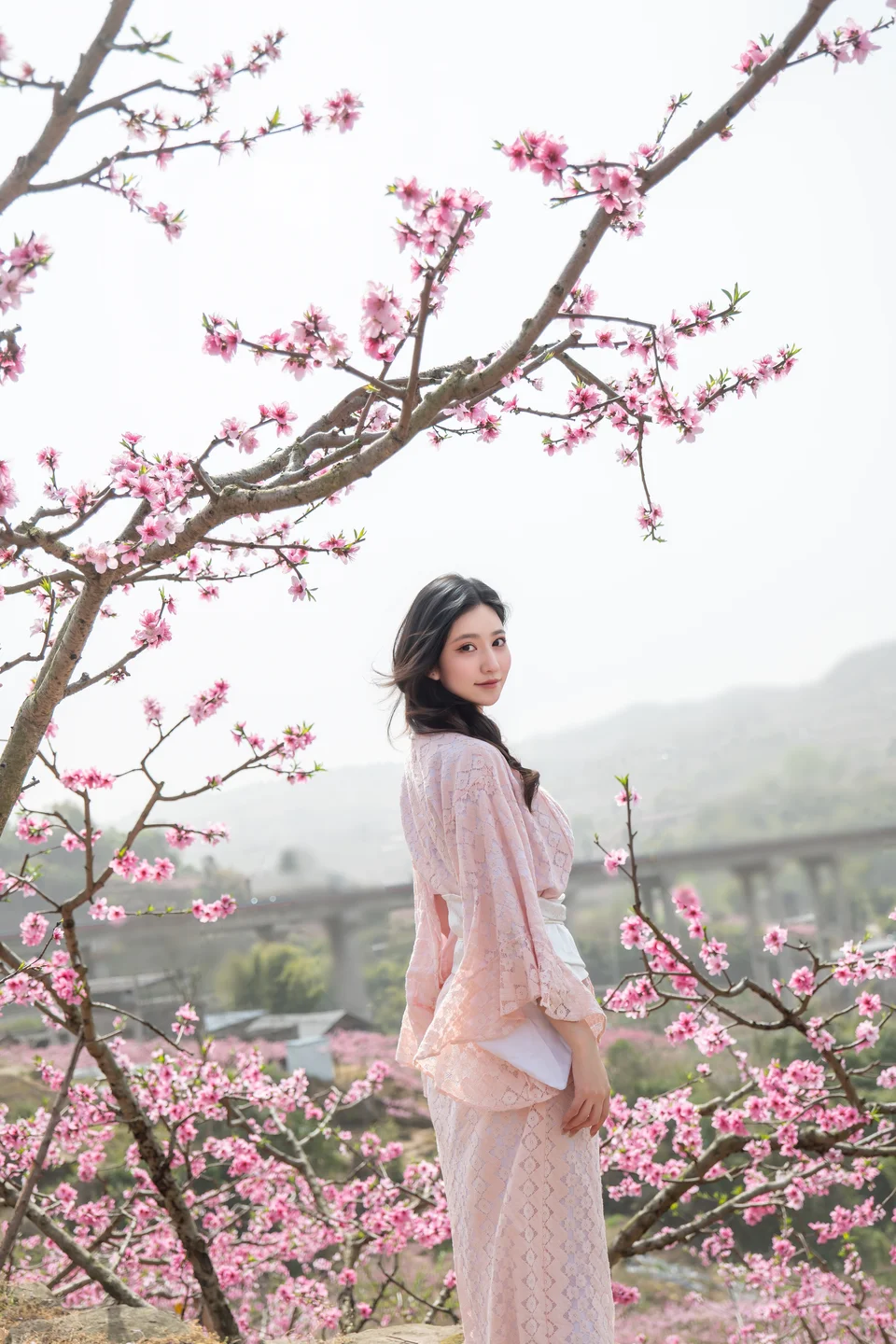 年年 - 漫花 [86P-595MB]